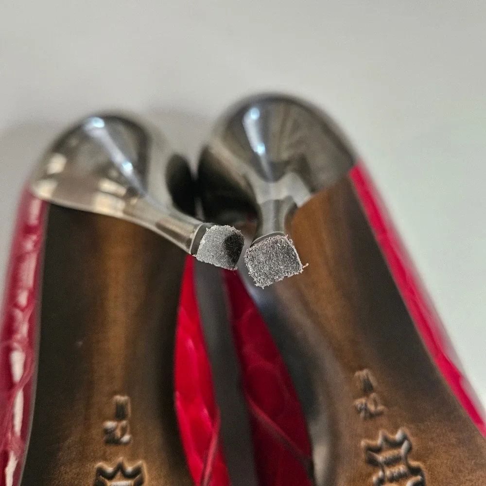 Donald J Pliner Chad Red Croc Patent Leather Pointed Toe Pump Metallic Heel 7.5M